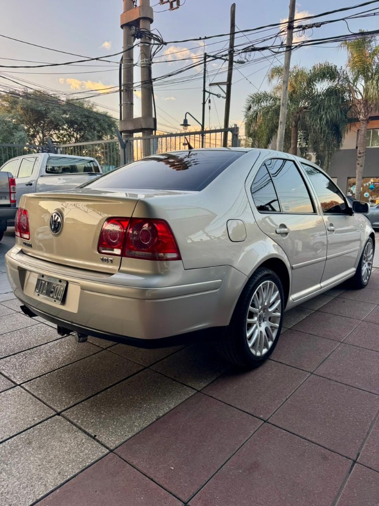 Volkswagen Bora Highline — foto 4